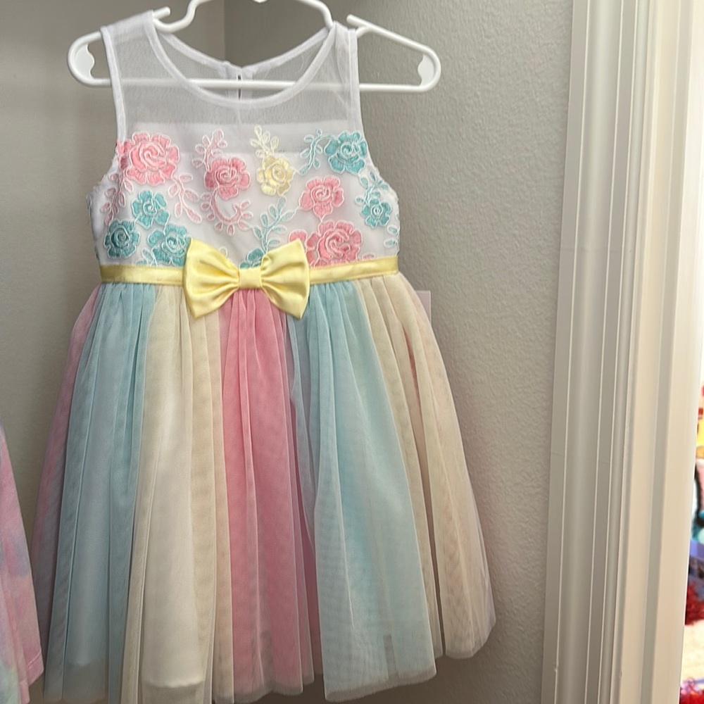 Girls dress